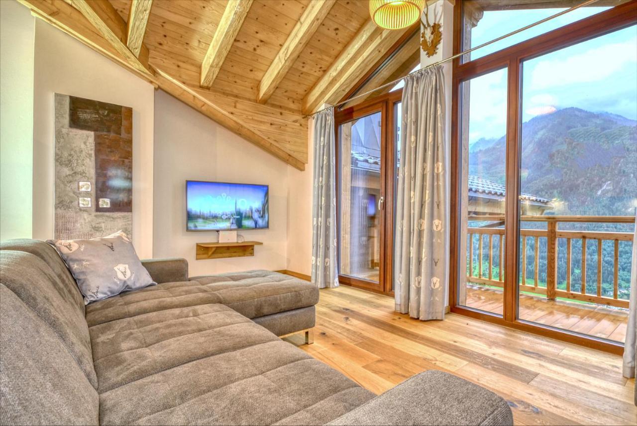 Ski-in / Ski-out Chalet Maiskogel Bergli by Alpen Apartments Kaprun Eksteriør bilde
